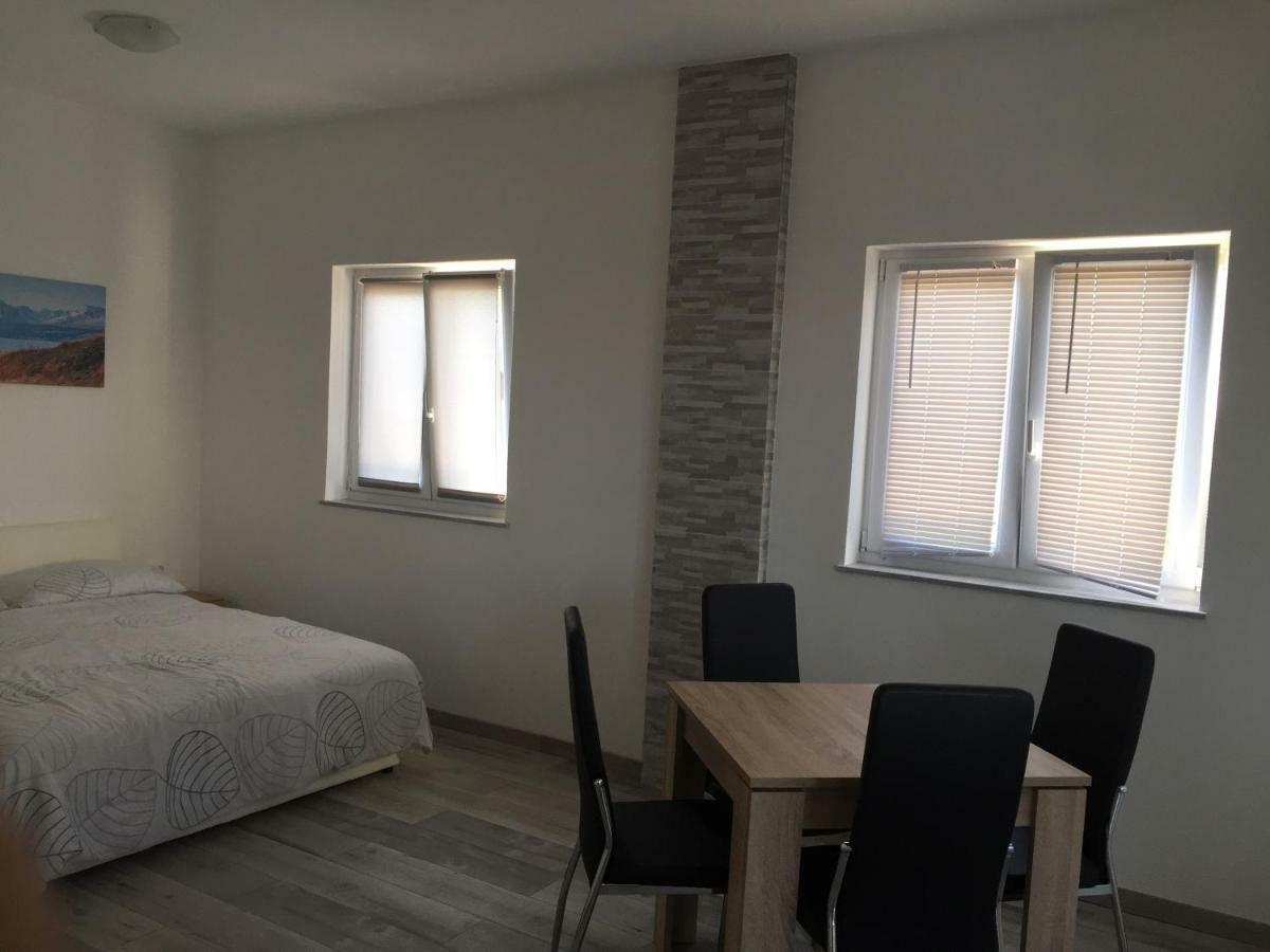 Apartment Goreta *