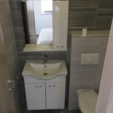 Apartment Goreta Trogir Exterior photo