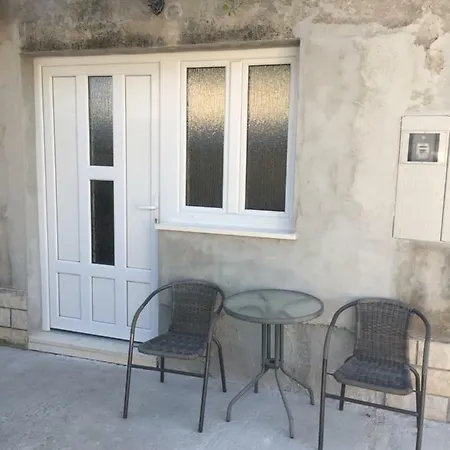 Apartment Goreta Trogir Exterior photo